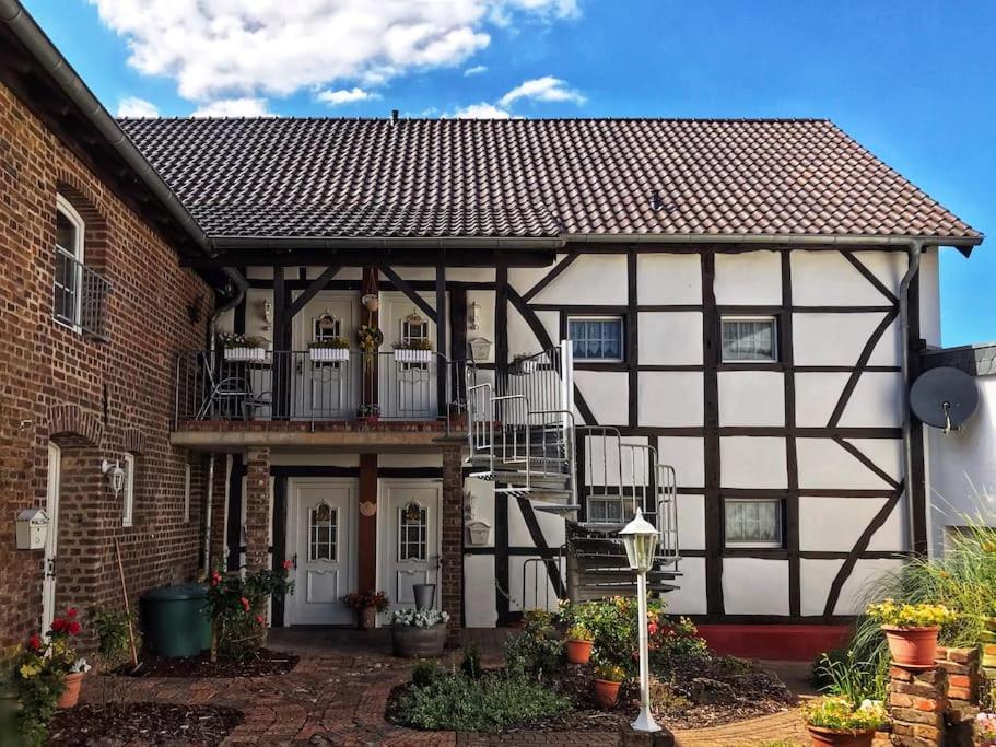 Fewo Mit Eigener Terrasse Und Ausblick Mechernich Exterior foto